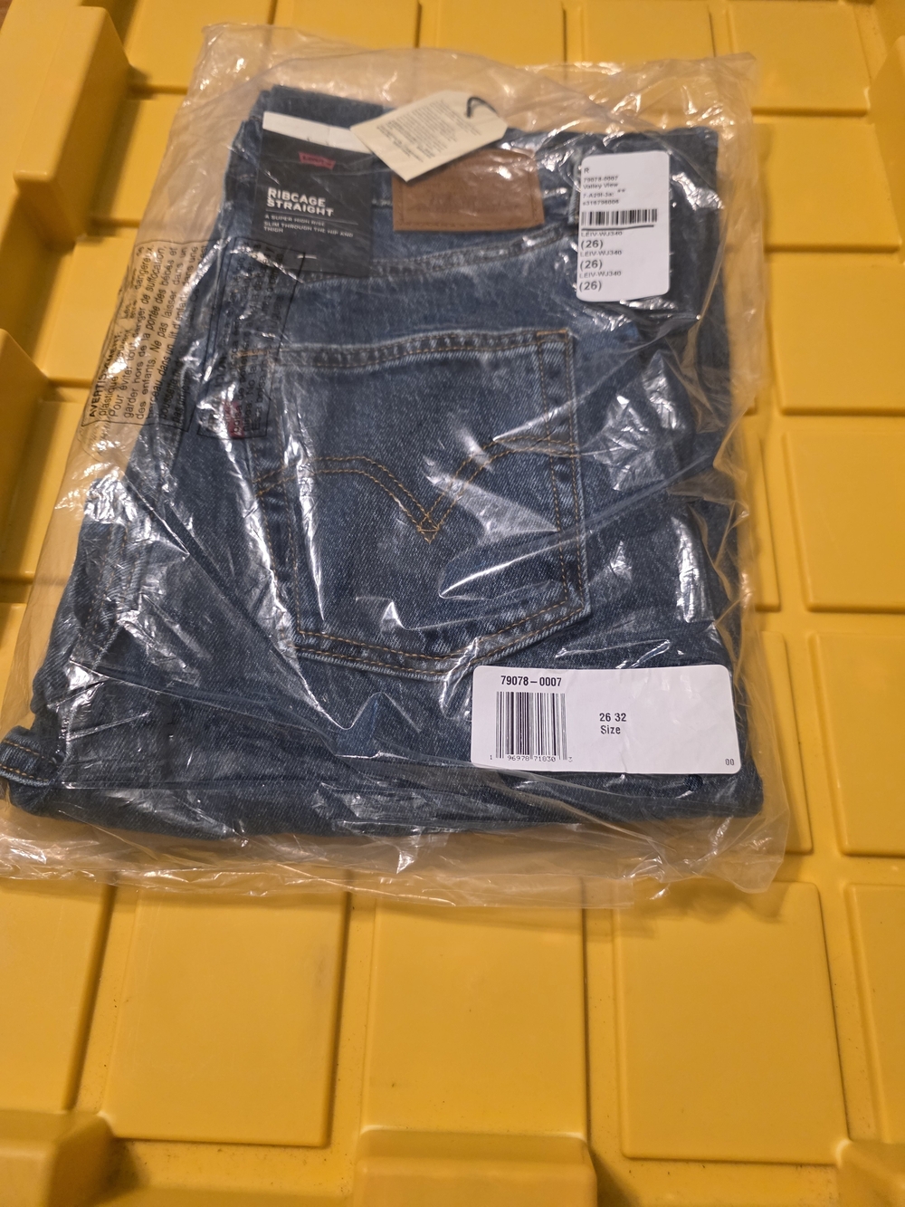Levi's Womens Ribcage Straight Jeans